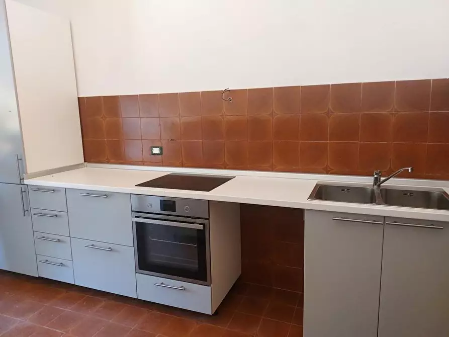 Immagine 11 di Appartamento in vendita  a Borgo A Mozzano