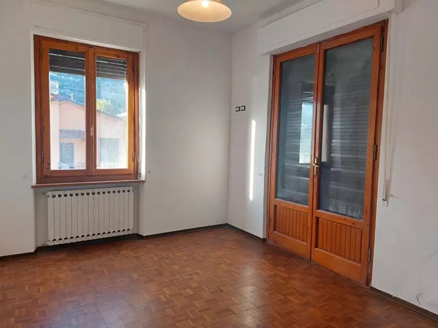 Immagine 19 di Appartamento in vendita  a Borgo A Mozzano