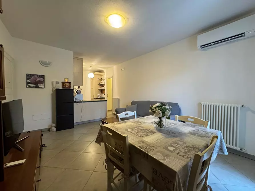 Immagine 2 di Appartamento in affitto  a Seravezza