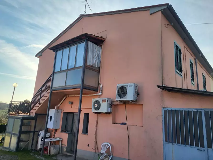 Immagine 35 di Porzione di casa in vendita  a Vinci