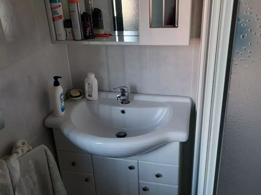 Immagine 12 di Porzione di casa in vendita  a Vinci