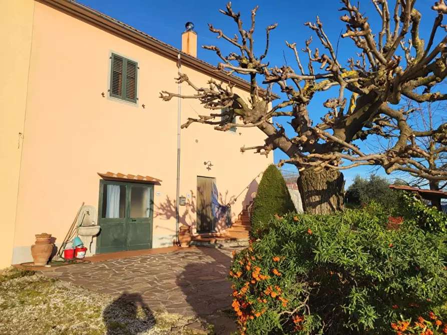 Immagine 2 di Porzione di casa in vendita  a Vinci