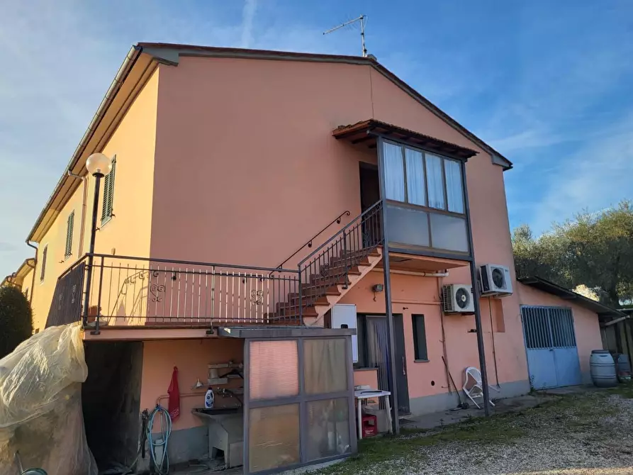 Immagine 28 di Porzione di casa in vendita  a Vinci