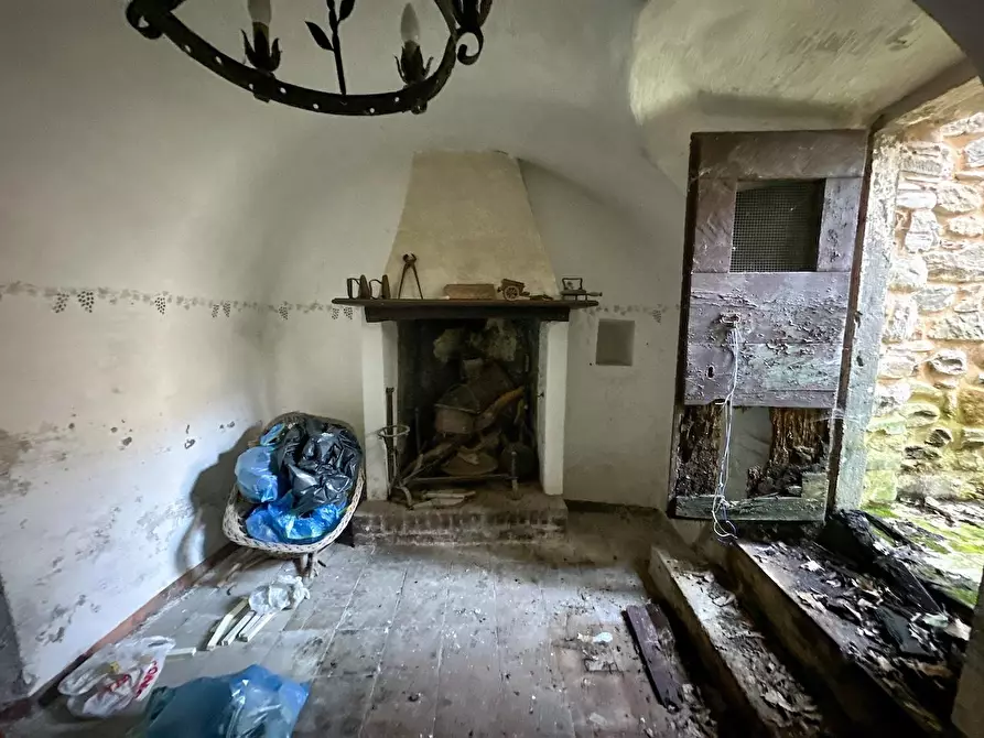 Immagine 23 di Casa semindipendente in vendita  a Pontremoli