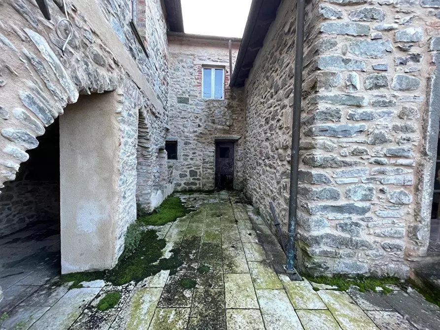 Immagine 2 di Casa semindipendente in vendita  a Pontremoli