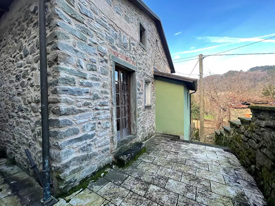 Immagine 4 di Casa semindipendente in vendita  a Pontremoli