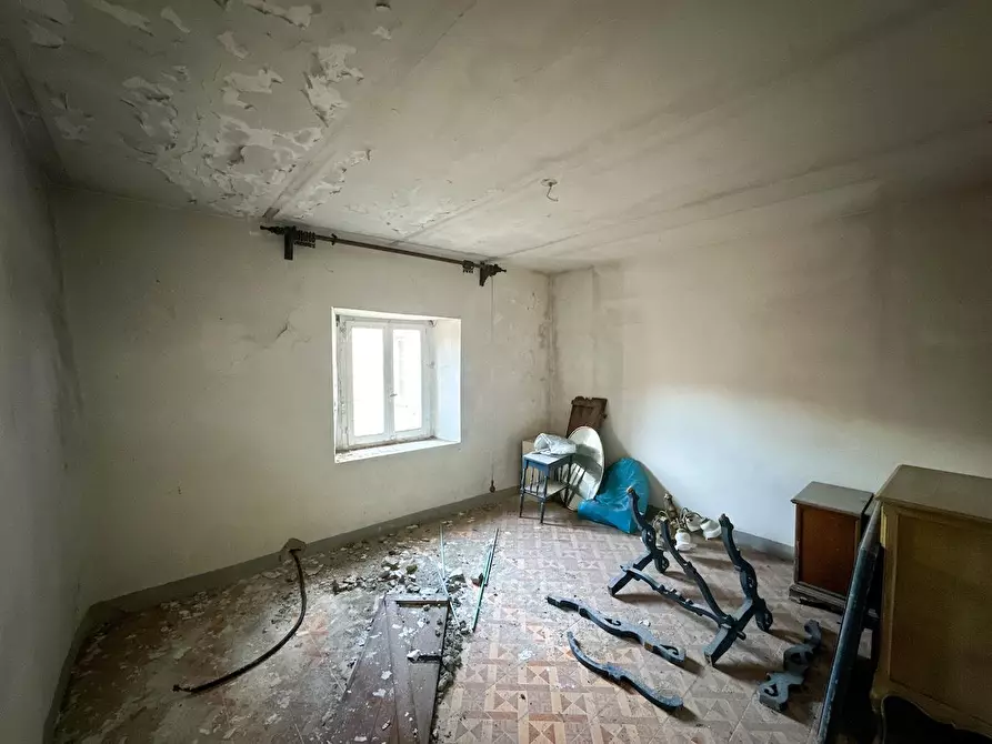Immagine 21 di Casa semindipendente in vendita  a Pontremoli
