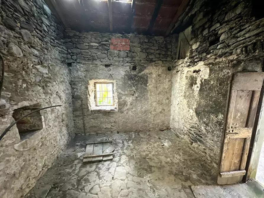 Immagine 19 di Casa semindipendente in vendita  a Pontremoli