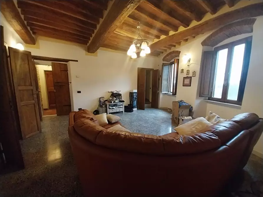 Immagine 23 di Rustico / casale in vendita  a Calci