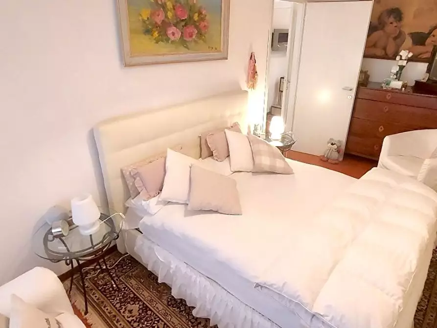 Immagine 25 di Appartamento in vendita  a Carrara