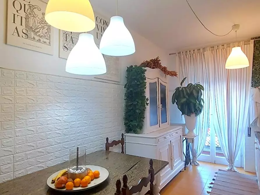 Immagine 15 di Appartamento in vendita  a Carrara