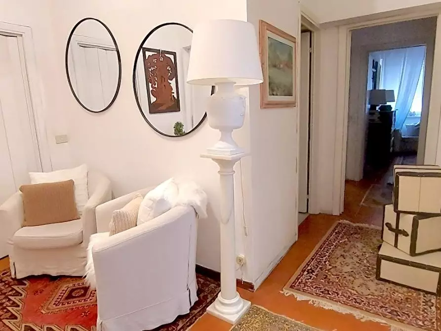 Immagine 4 di Appartamento in vendita  a Carrara