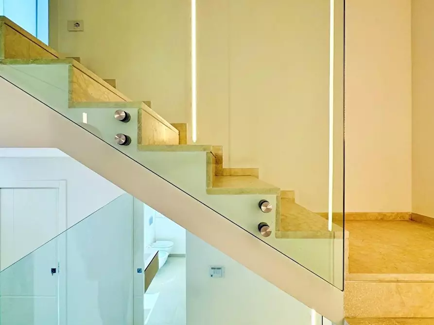 Immagine 23 di Villa in vendita  a Pietrasanta