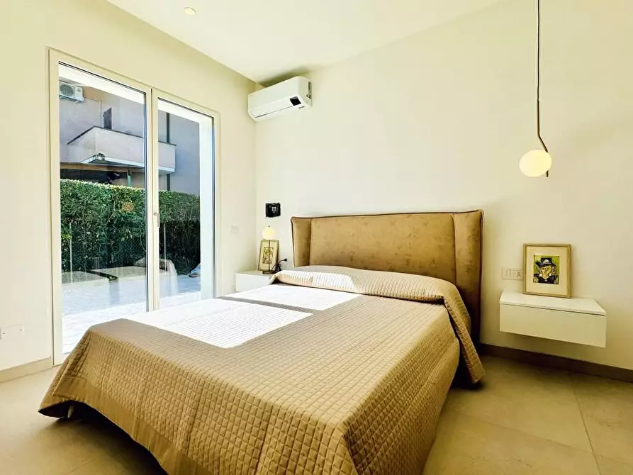 Immagine 16 di Villa in vendita  a Pietrasanta