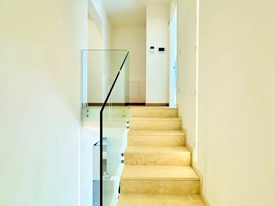 Immagine 24 di Villa in vendita  a Pietrasanta