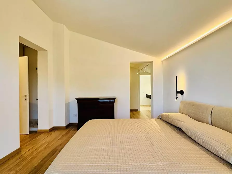 Immagine 43 di Villa in vendita  a Pietrasanta