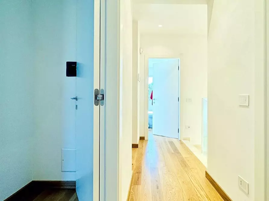 Immagine 53 di Villa in vendita  a Pietrasanta