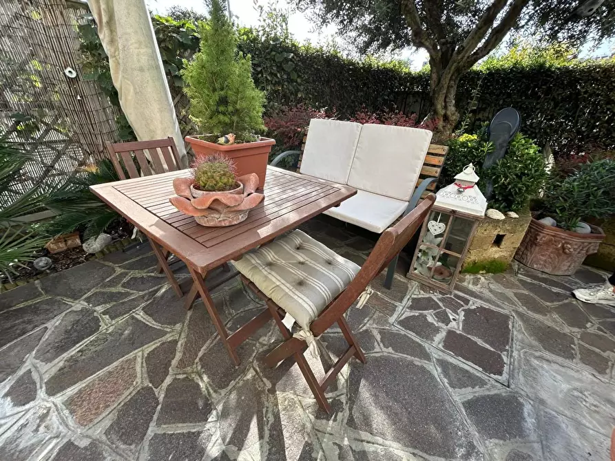 Immagine 8 di Appartamento in vendita  a Empoli