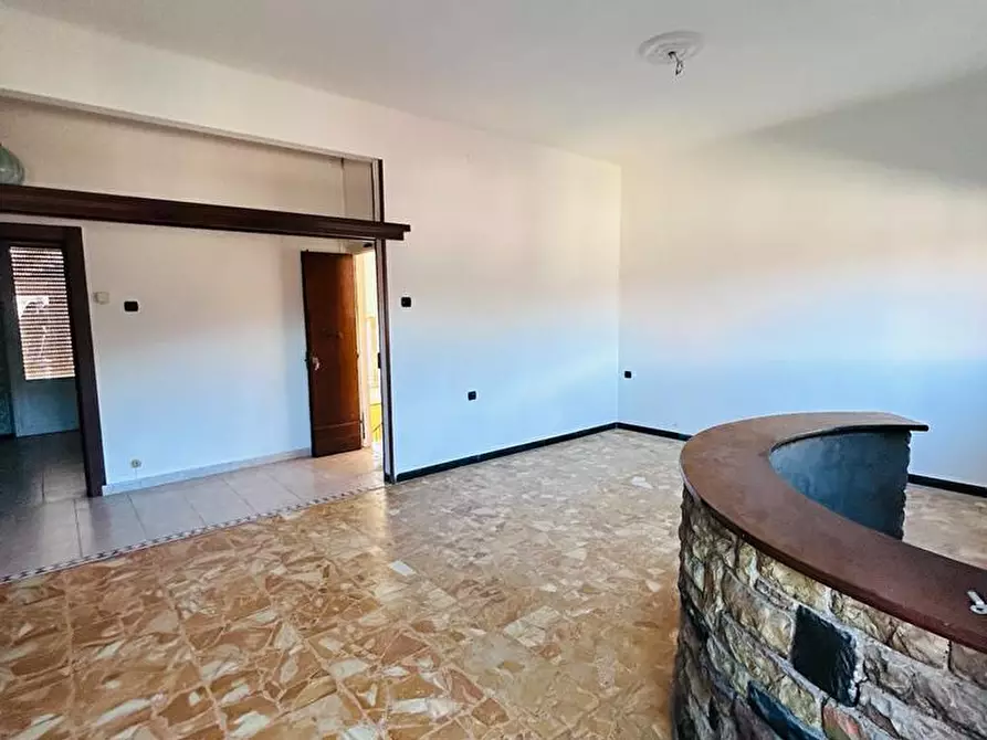 Immagine 2 di Appartamento in vendita  a Aulla