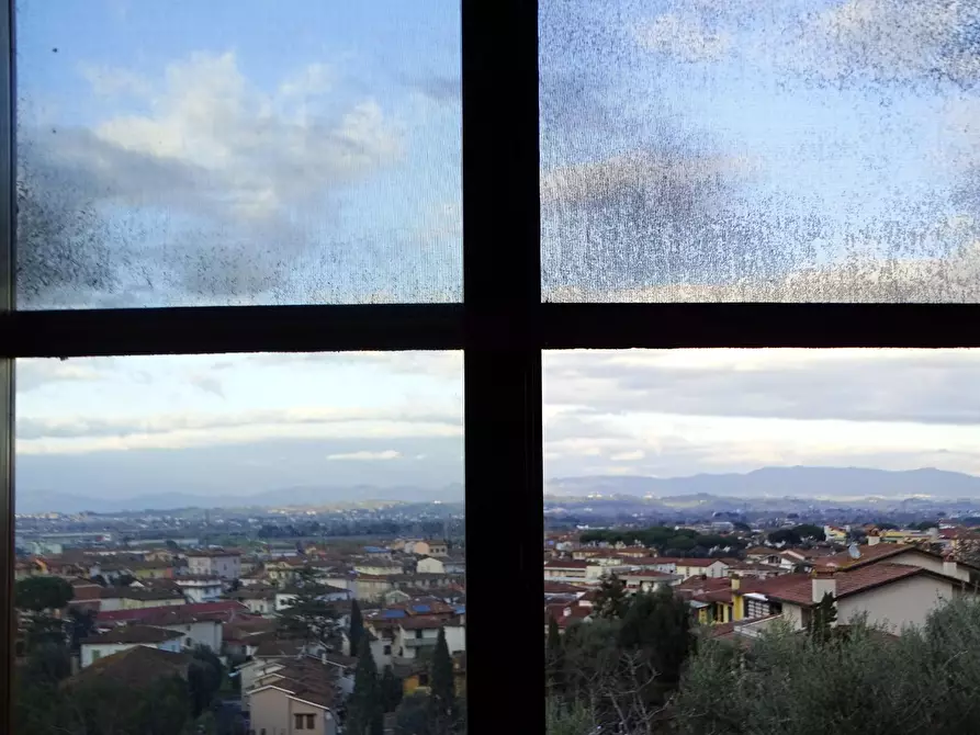 Immagine 15 di Villa in vendita  a San Miniato