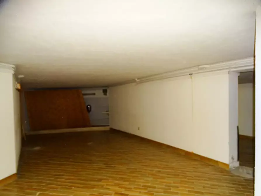 Immagine 48 di Villa in vendita  a San Miniato