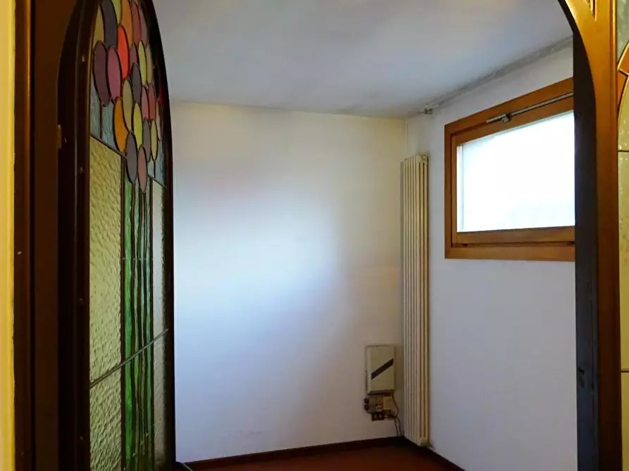 Immagine 10 di Villa in vendita  a San Miniato