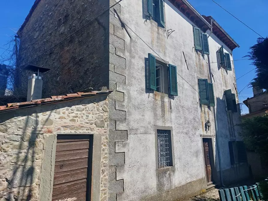 Immagine 1 di Terratetto in vendita  a Bagni Di Lucca