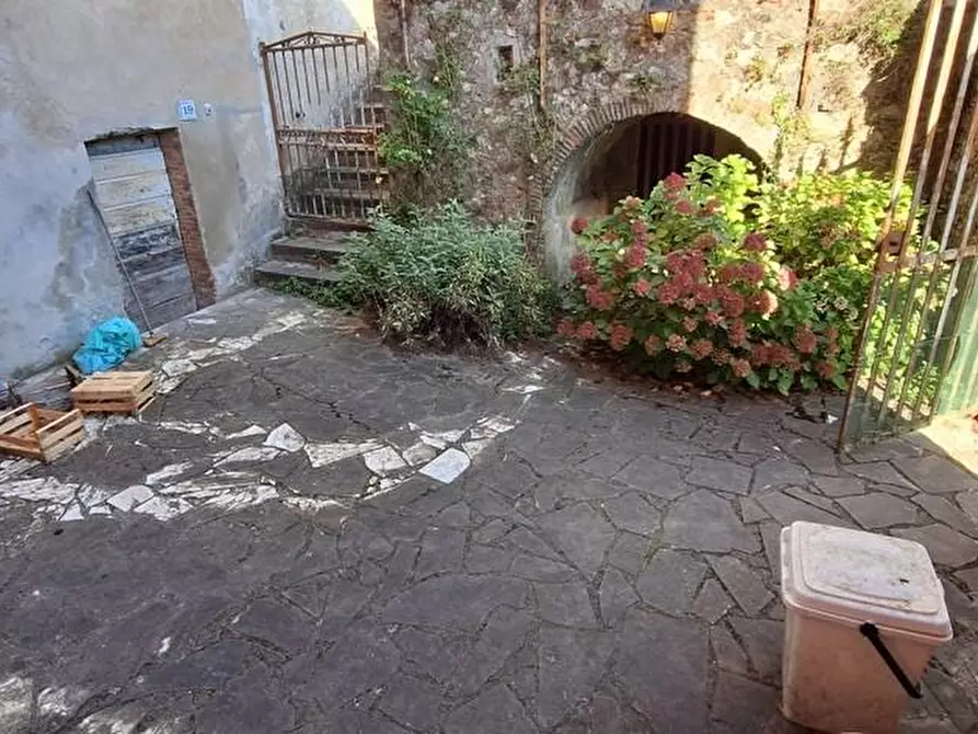 Immagine 27 di Casa indipendente in vendita  a Pescaglia