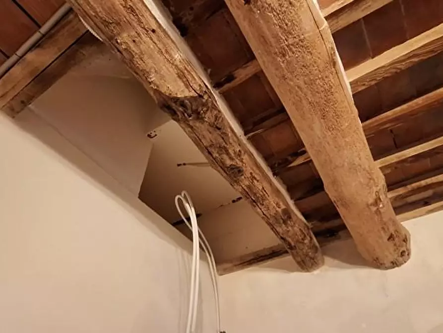 Immagine 26 di Casa indipendente in vendita  a Pescaglia