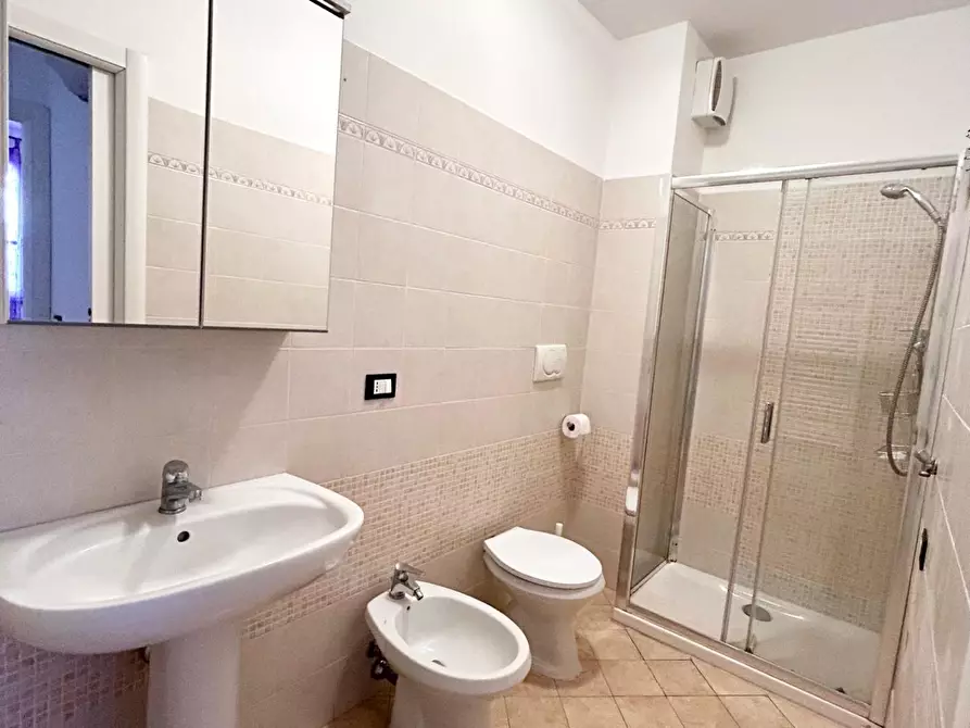 Immagine 11 di Appartamento in vendita  a Pisa