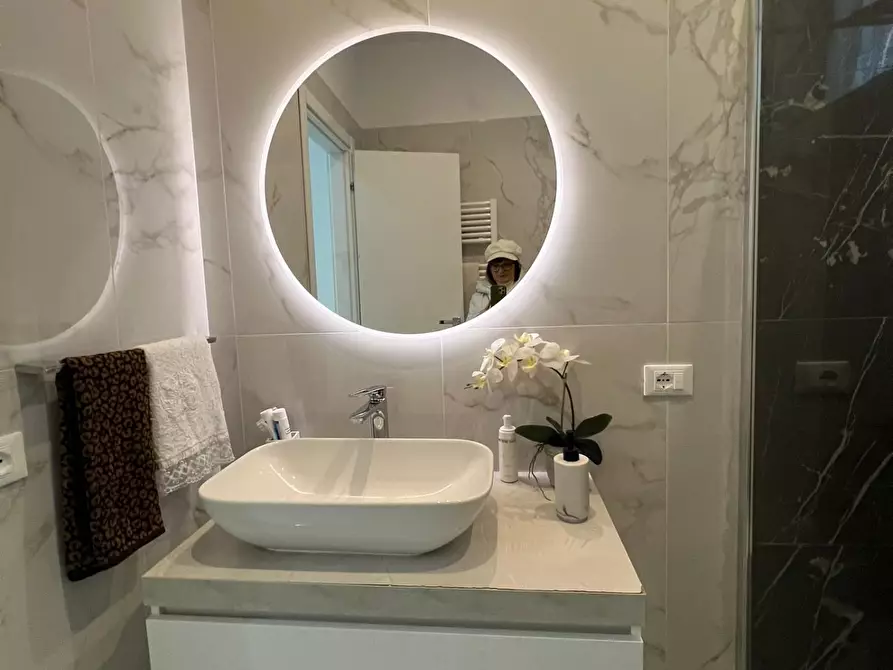 Immagine 28 di Mansarda in vendita  a Colle Di Val D'elsa