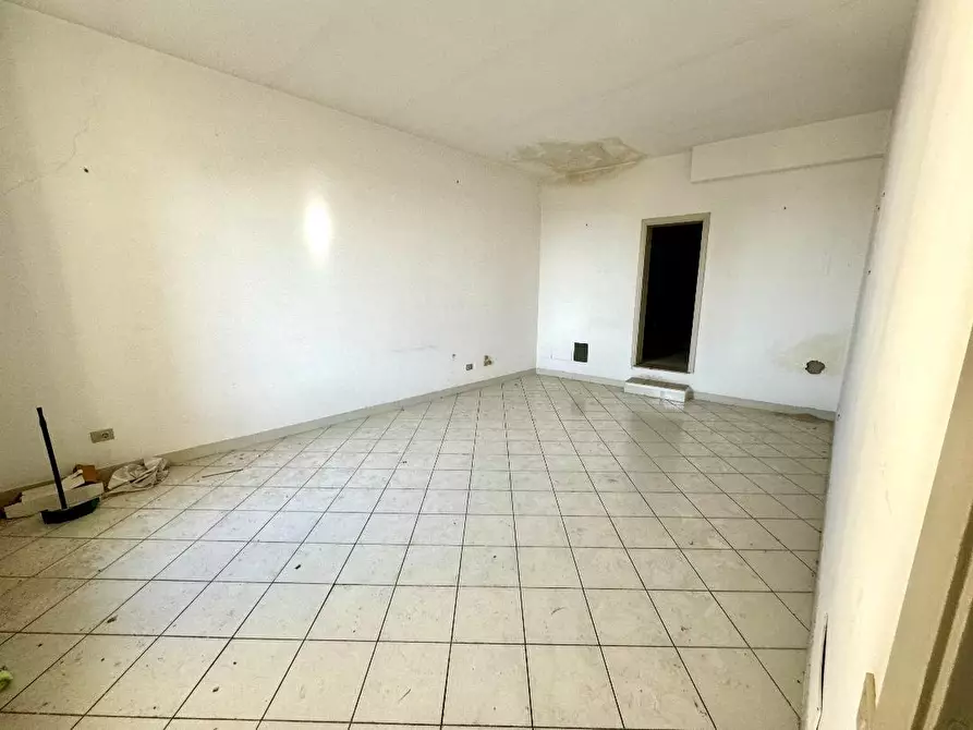 Immagine 6 di Appartamento in vendita  a Siena