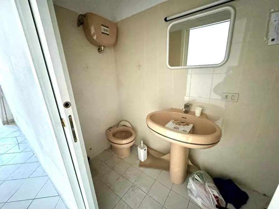 Immagine 14 di Appartamento in vendita  a Siena