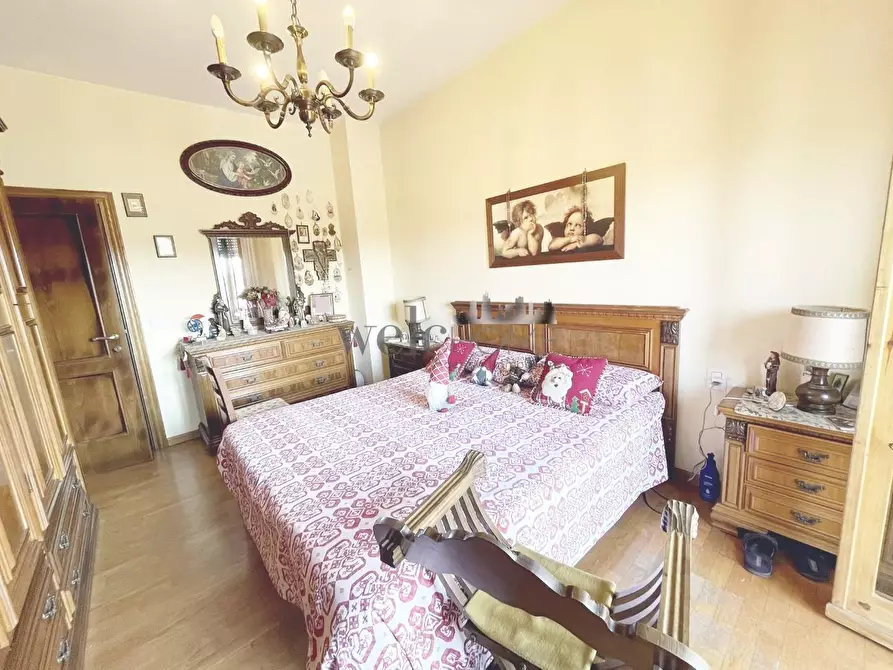 Immagine 28 di Villetta a schiera in vendita  a Campi Bisenzio