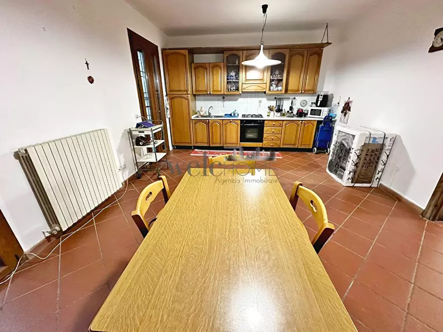 Immagine 27 di Villetta a schiera in vendita  a Campi Bisenzio