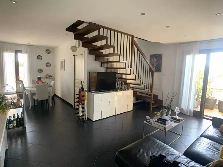 Immagine 2 di Mansarda in vendita  a Empoli