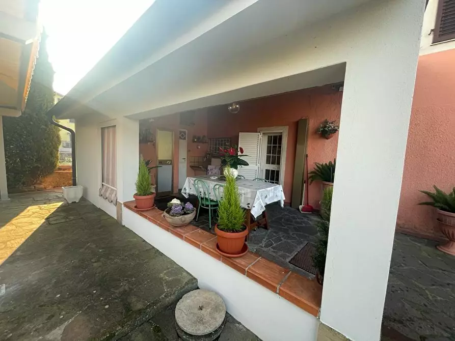 Immagine 19 di Casa indipendente in vendita  a Porcari