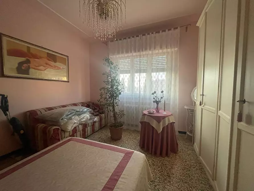 Immagine 10 di Casa indipendente in vendita  a Porcari