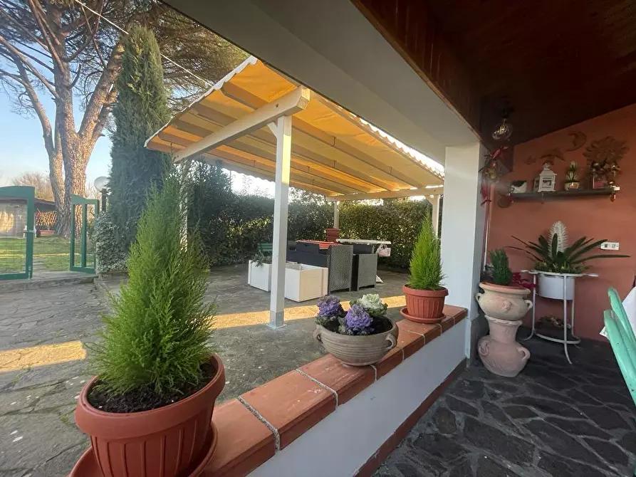 Immagine 8 di Casa indipendente in vendita  a Porcari