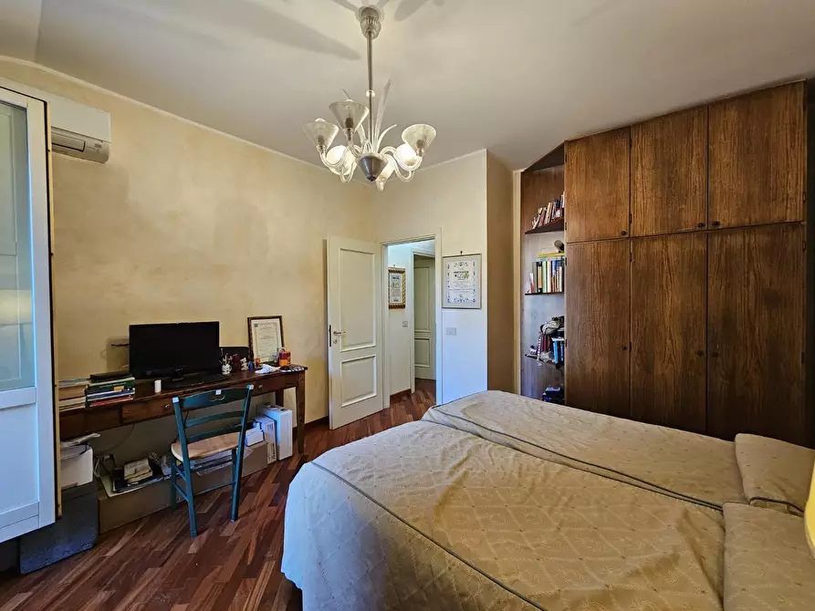 Immagine 18 di Mansarda in vendita  a Siena