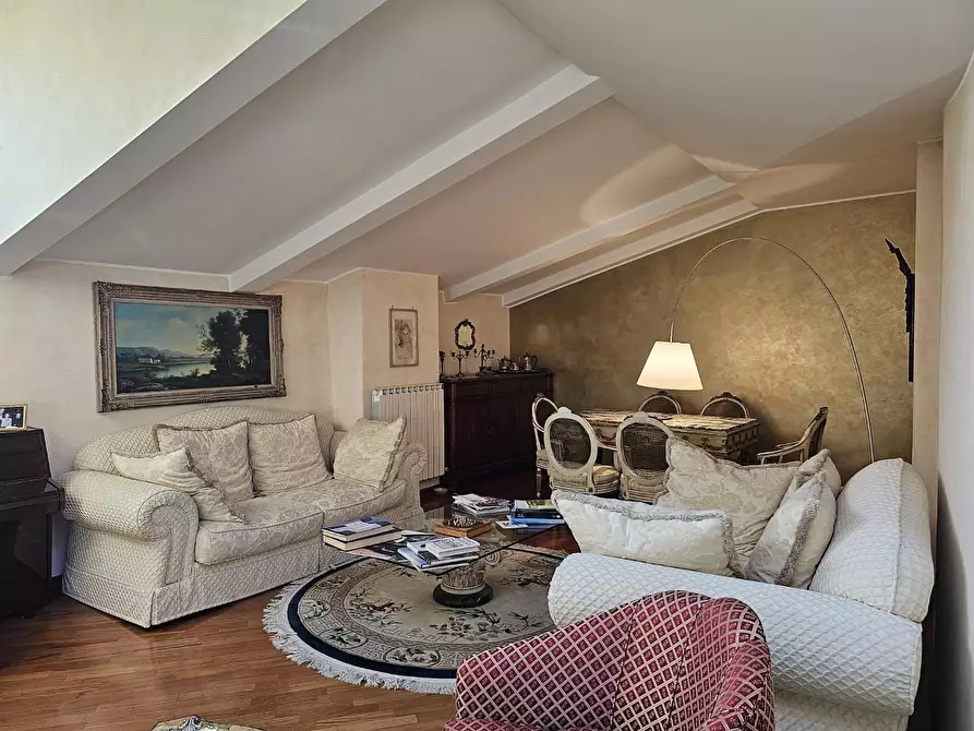 Immagine 6 di Mansarda in vendita  a Siena