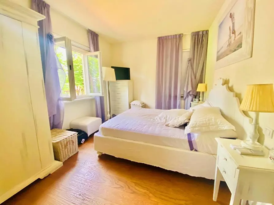 Immagine 16 di Villa in affitto  a Forte Dei Marmi