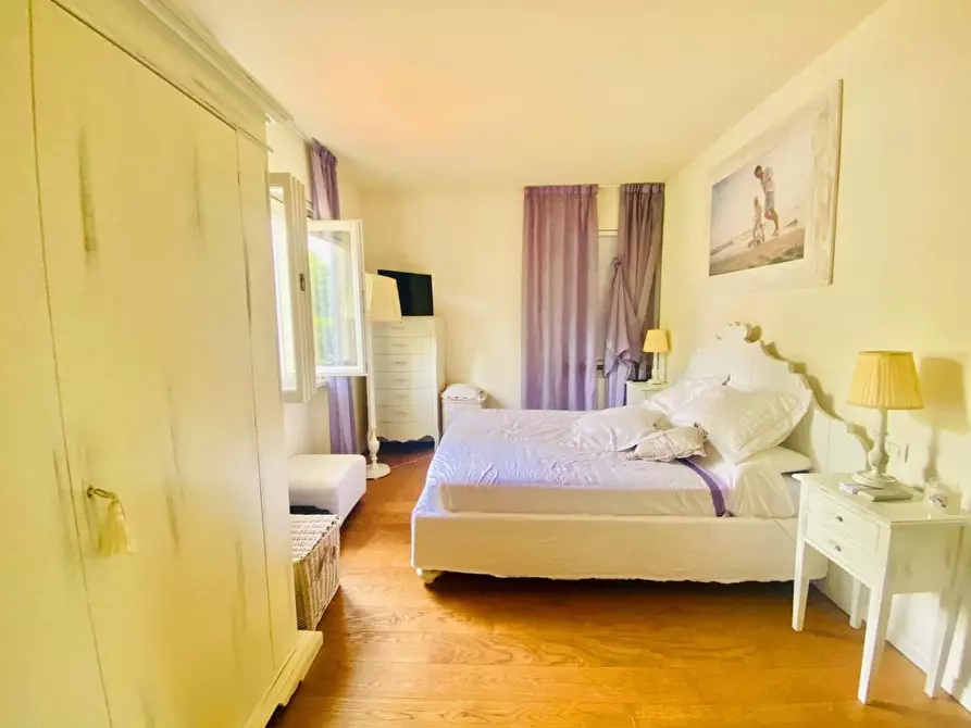 Immagine 17 di Villa in affitto  a Forte Dei Marmi