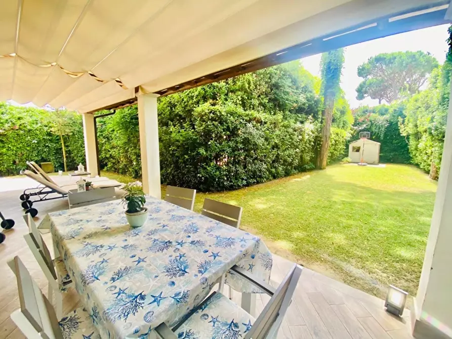Immagine 30 di Villa in affitto  a Forte Dei Marmi