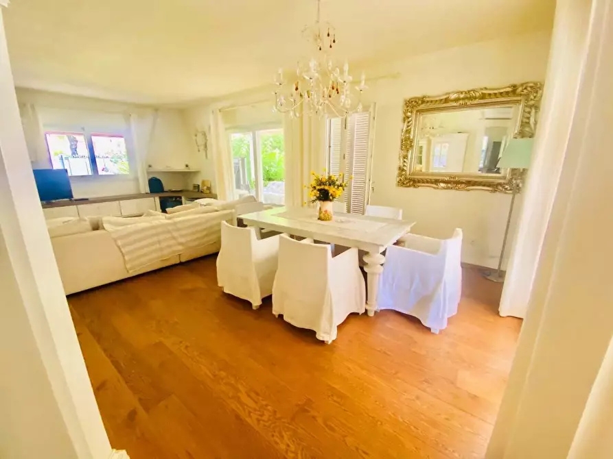 Immagine 7 di Villa in affitto  a Forte Dei Marmi