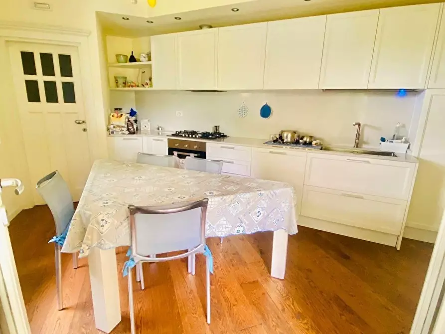 Immagine 9 di Villa in affitto  a Forte Dei Marmi