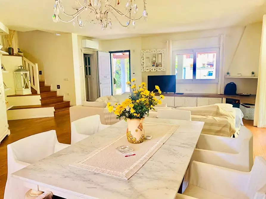 Immagine 5 di Villa in affitto  a Forte Dei Marmi