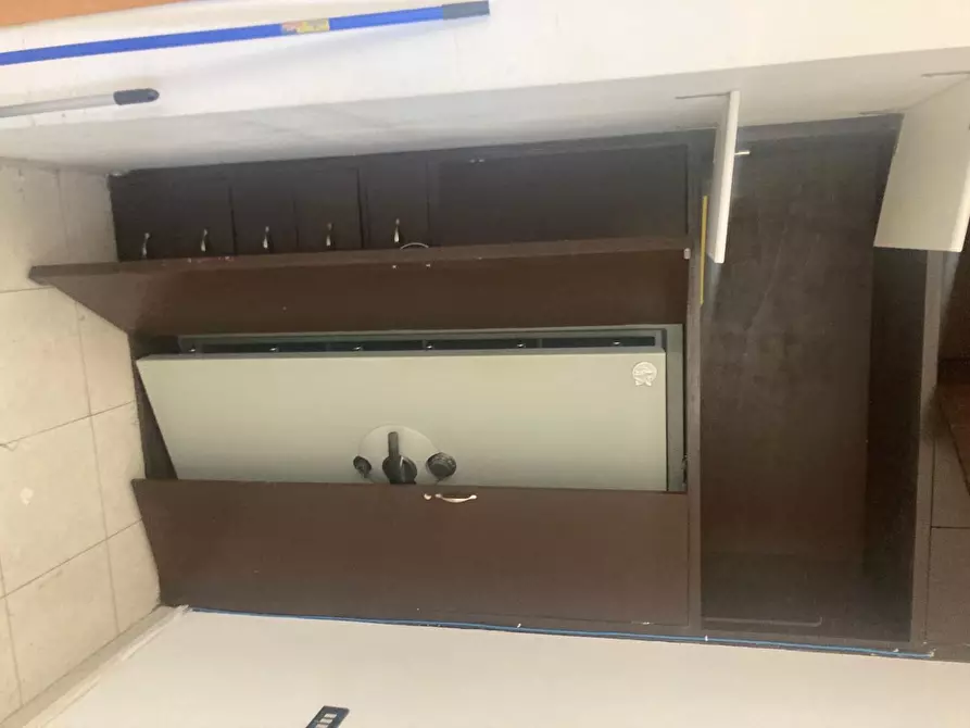 Immagine 4 di Negozio in vendita  a Empoli