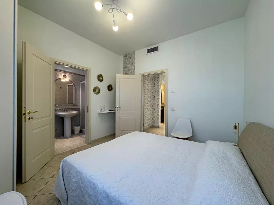 Immagine 8 di Appartamento in affitto  a Forte Dei Marmi