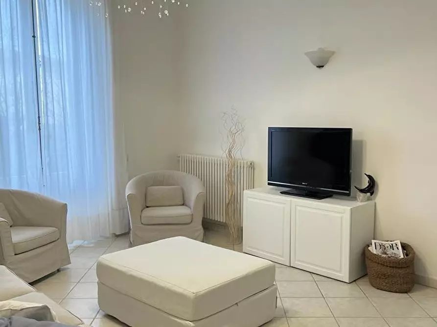 Immagine 10 di Appartamento in affitto  a Forte Dei Marmi